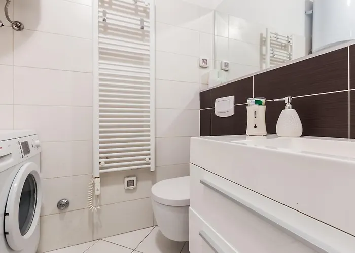 Hoplite 2br With Free Parking 公寓